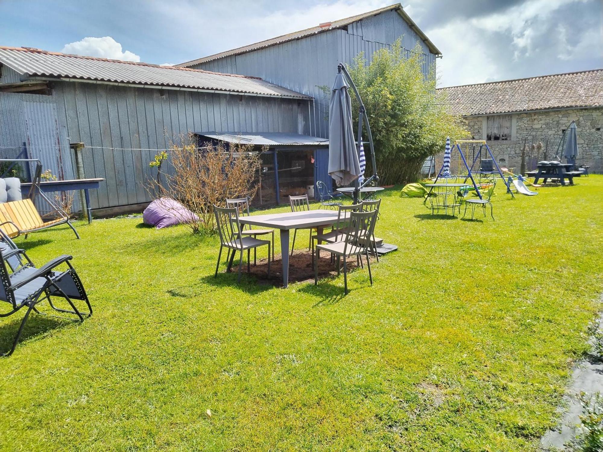 Appartement Gite Du Gardoir Boresse-et-Martron Bagian luar foto
